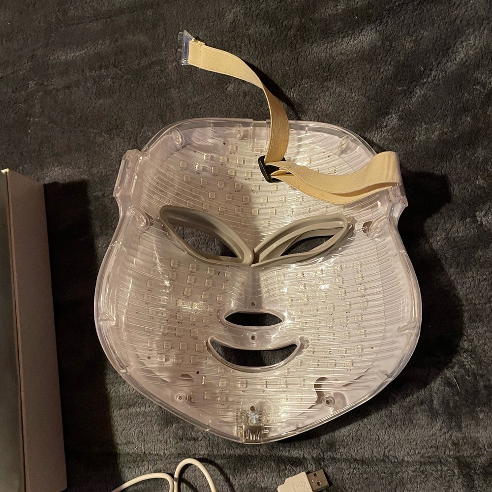LED Light Therapy Mask